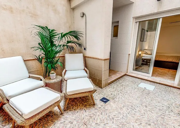 Daire Holisplace- Lovely In Downtown