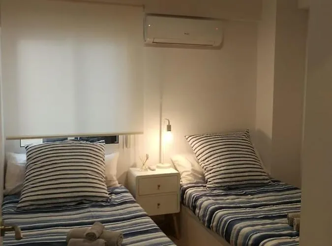 Daire Holisplace- Lovely In Downtown *