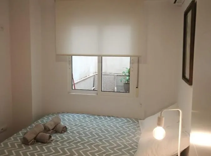 Holisplace- Lovely In Downtown *