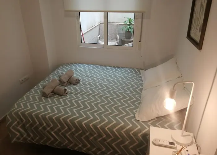 Holisplace- Lovely In Downtown *